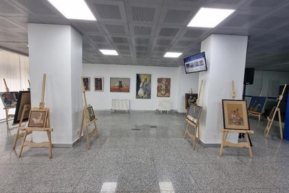 Sanatçılar Ivan Milushev ve Yaşar Ali Güneş’in “Yakınlık” adlı ortak sergisi Ankara’da Bulgar Haber Ajansı’nın Ulusal Basın Kulübü’nde açıldı.